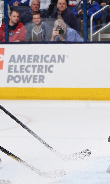 Khudobin's 46 saves help Hurricanes hold off Blue Jackets
